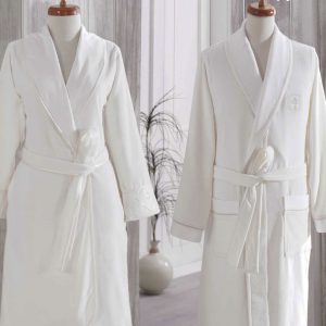 arya-bathrobe